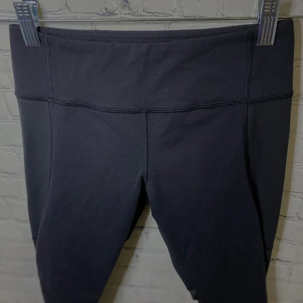 Lululemon Black Breathe Easy Crop Legging Size 4